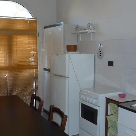 بيت ضيافة Rosignano Bed And Car كاسْتيلونْشيلّو