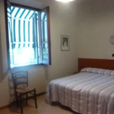 Rosignano Bed And Car