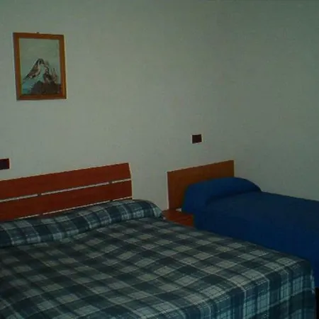 Rosignano Bed And Car *